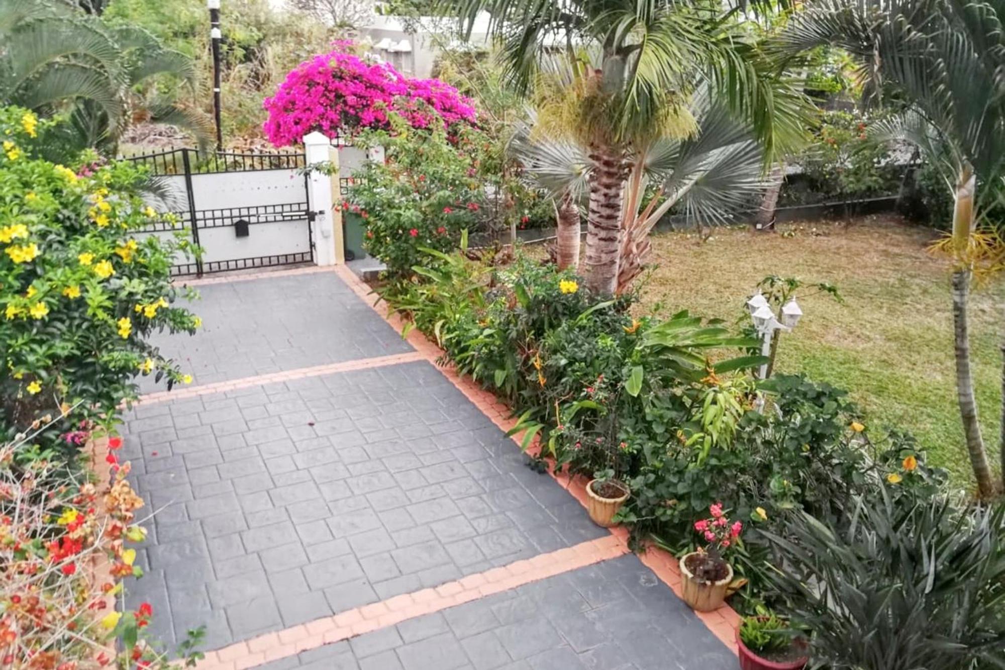 Charming Studio In Flic En Flac With Enclosed Garden 25M² Εξωτερικό φωτογραφία